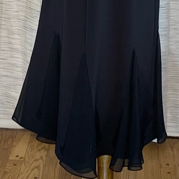 Rickie Freeman Teri Jon black sleeveless party dress. - Picture 9 of 16